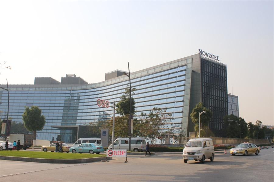 清江蘇寧廣場寫字樓外墻維修